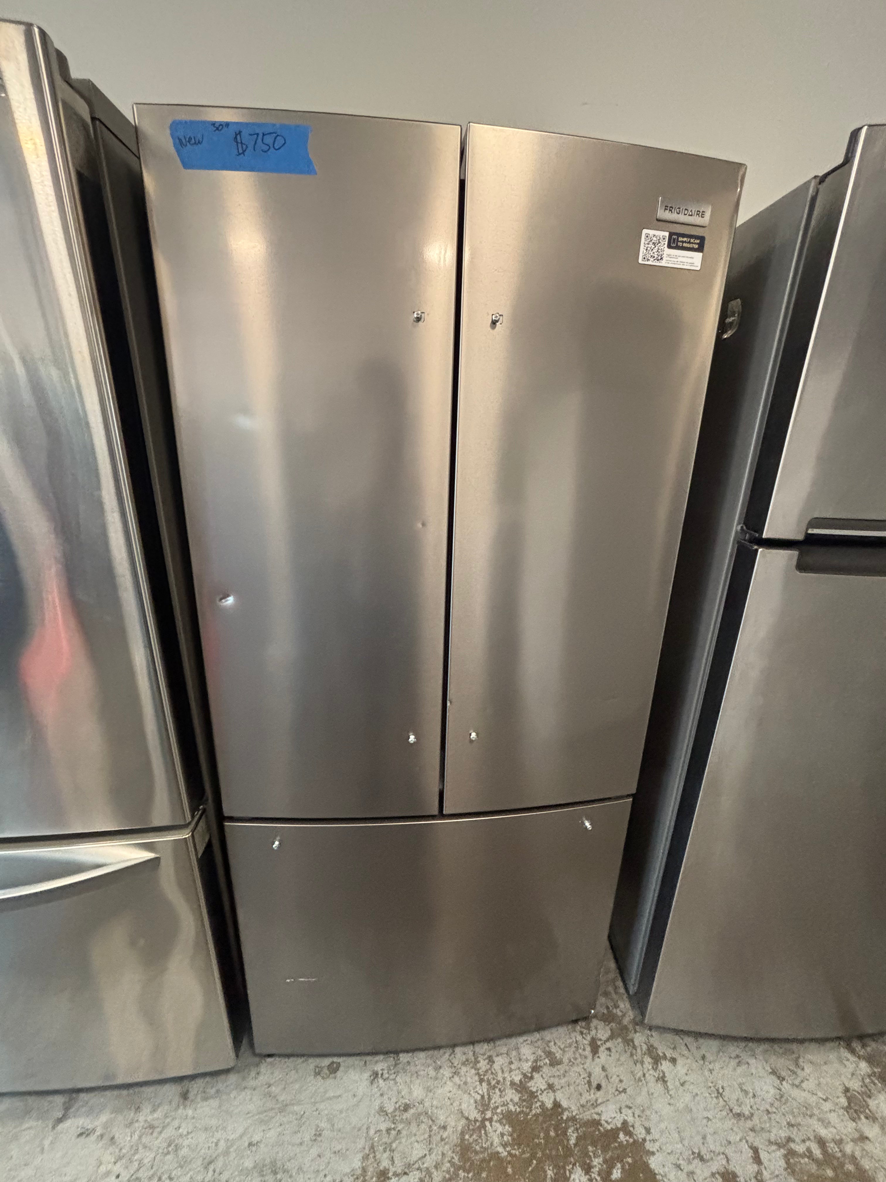 Frigidaire 18 Cu. Ft. Counter-Depth French Door Refrigerator – FRFG1723AV