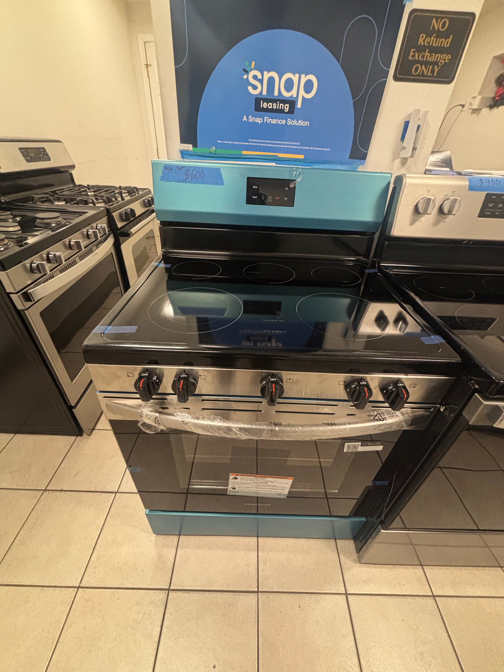 NEW S/D Frigidaire 30" Electric Range – FCRE3052BSH