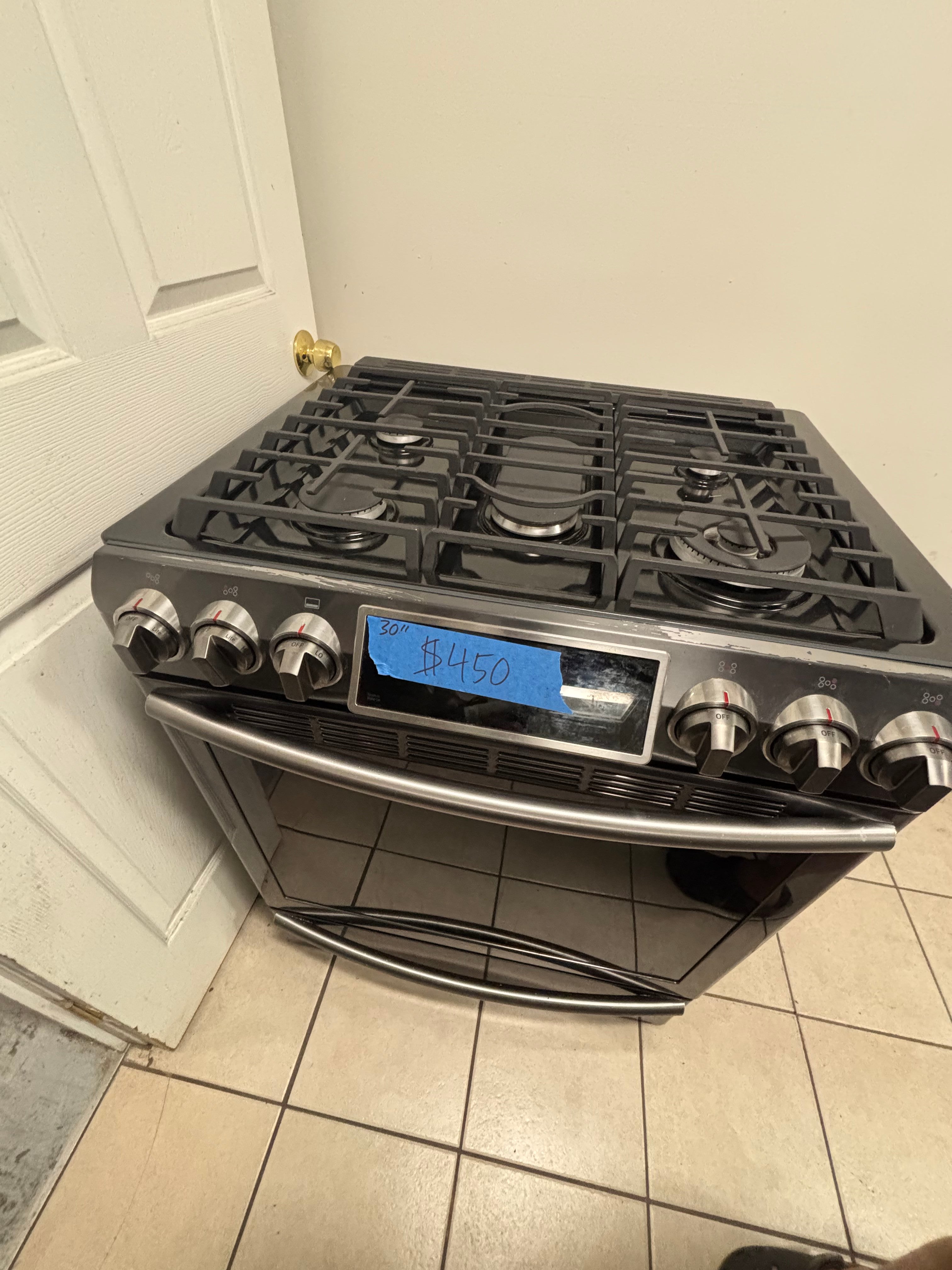 30-Inch Samsung Dark Stainless Steel 5-Burner Gas Range